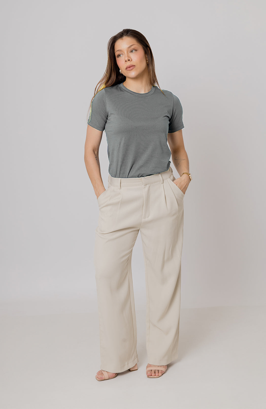 Feminina Gola C