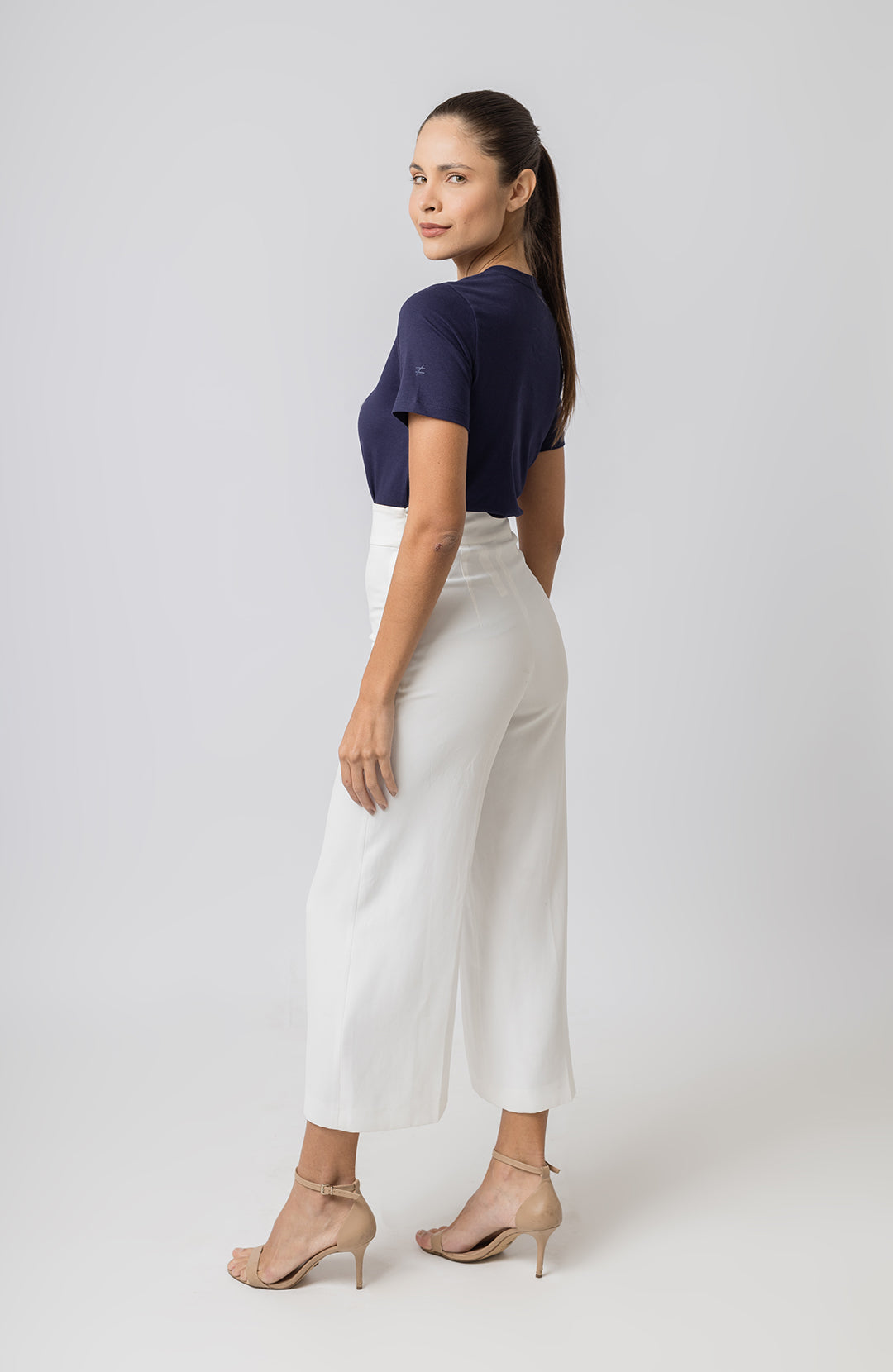 Feminina Gola C